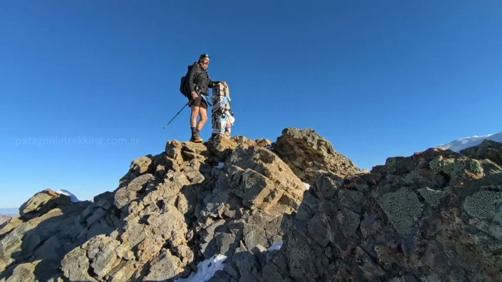 cumbre cerro piltriquitron