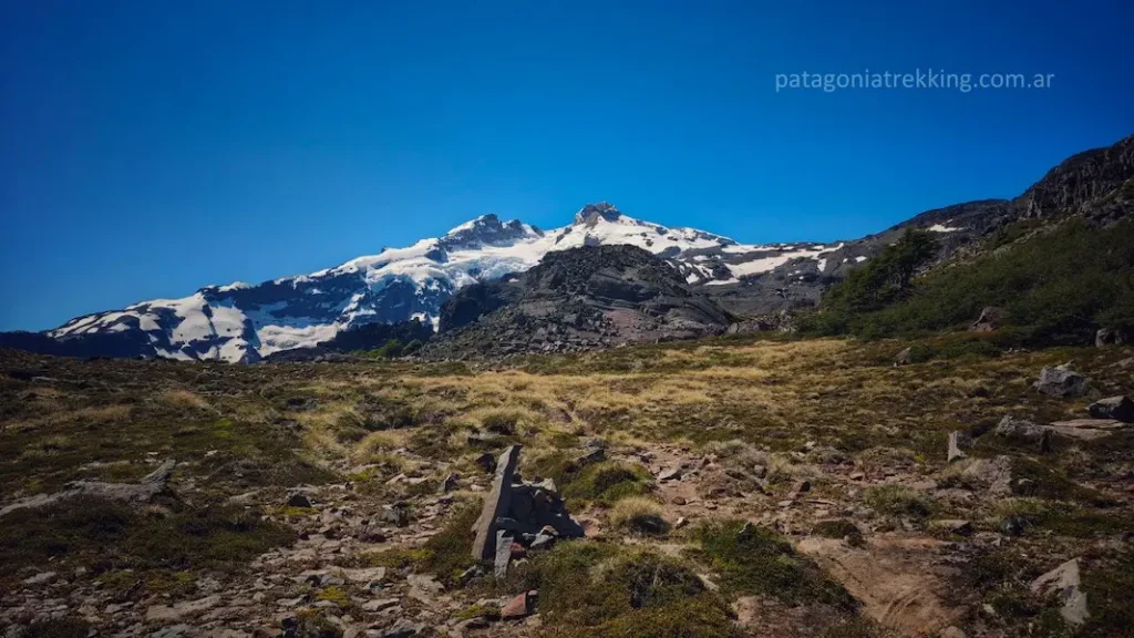 Ascenso al refugio viejo del cerro Tronador: dos días entre barro, bosque y hielo 12 camino refugio viejo tronador 1
