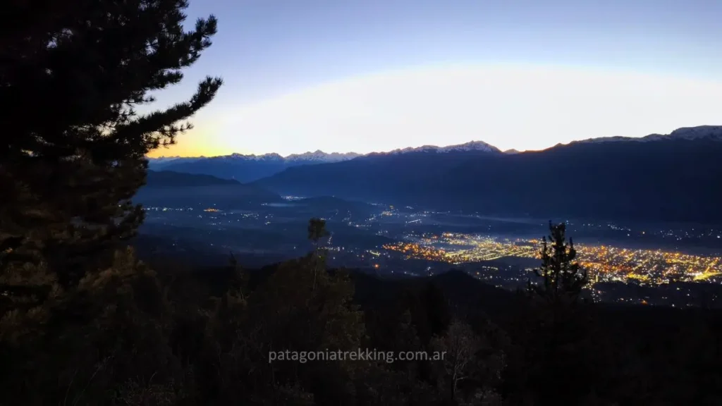 El Bolson atardeciendo