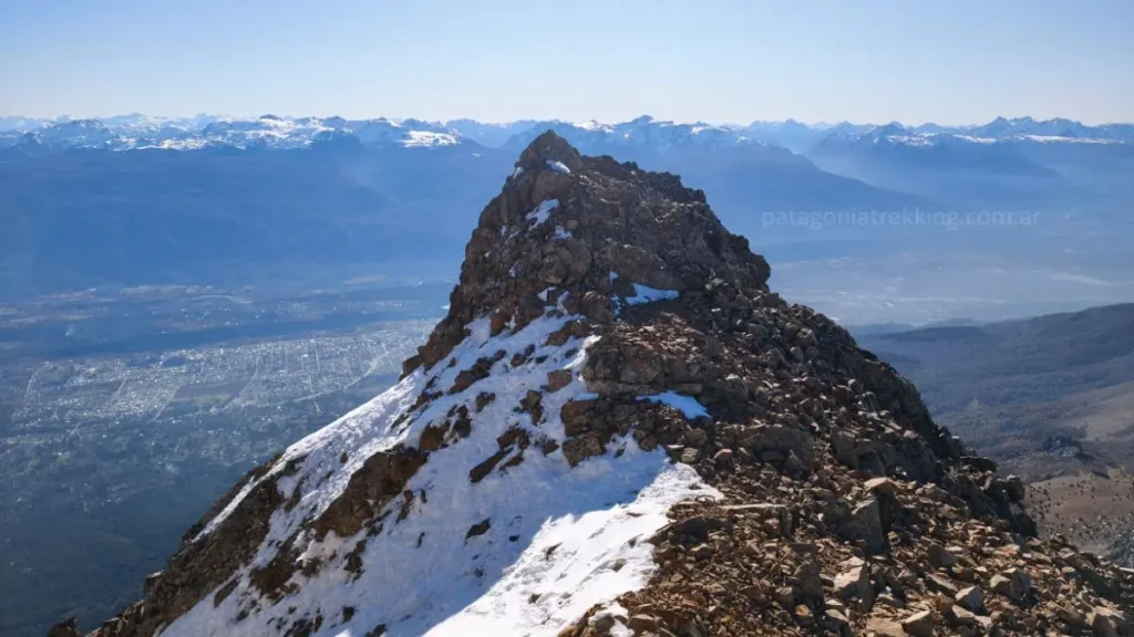 cumbre cerro piltriquitron vista el bolson