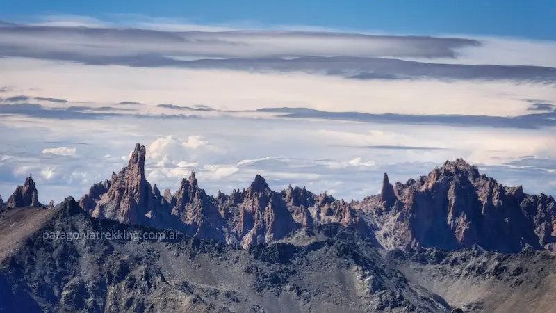 Cerro Cuernos del Diablo: no hay ateos en las trincheras 7 cerro cuernos del diablo vista catedral