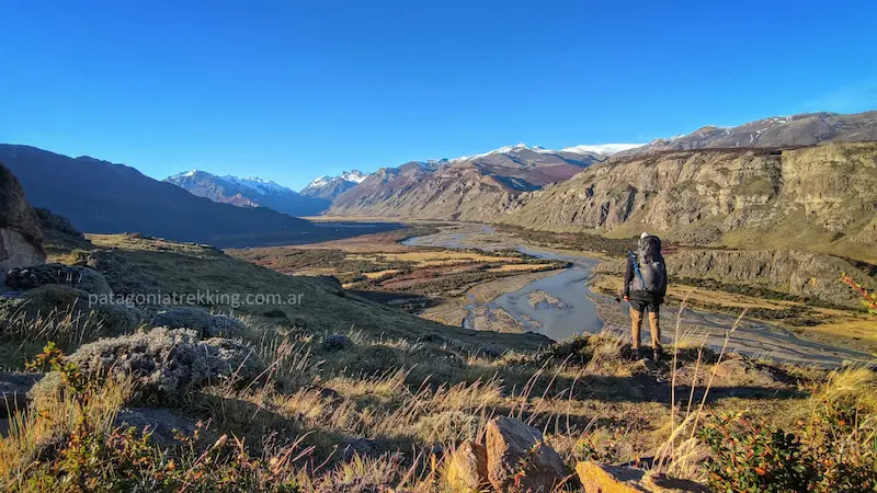 El Chaltén: De Piedra del Fraile a Poincenot por el mirador del glaciar Piedras Blancas 30 el chalten rio de las vueltas