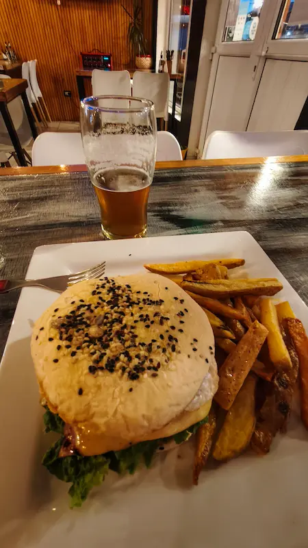 Guía de supervivencia en El Chaltén 12 el chalten hamburguesas