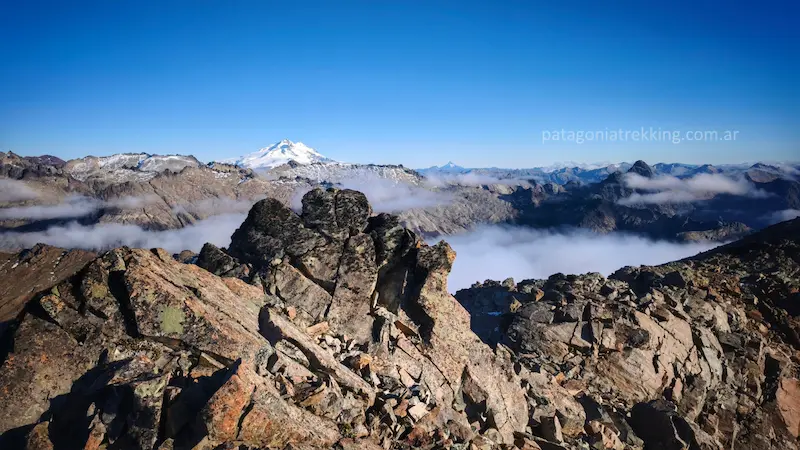 vista oeste cumbre cerro tres reyes