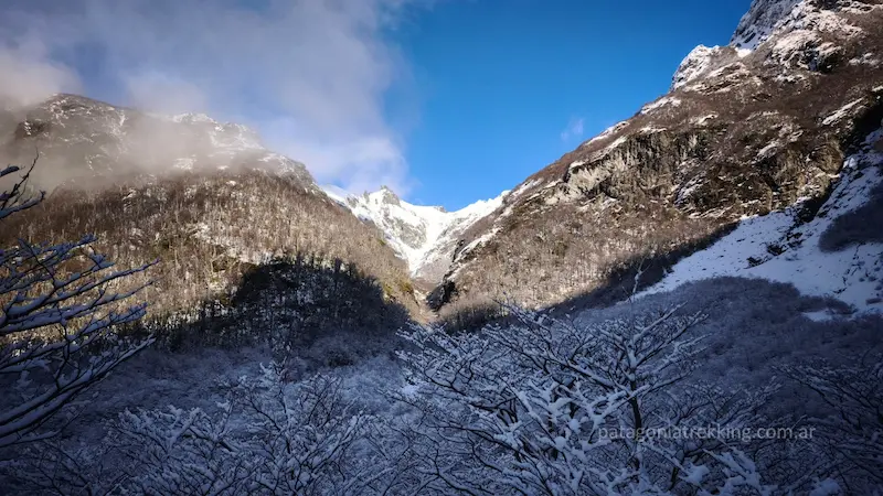 laguna negra invierno vista arroyo navidad
