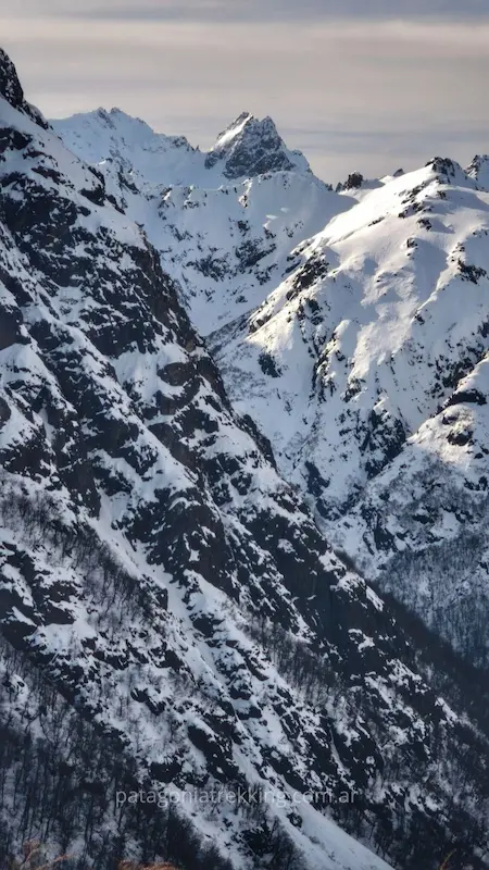Refugio Jakob en invierno 16 refugio jakob invierno cerro Lopez