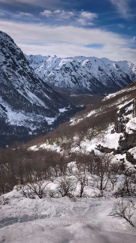 Refugio Jakob en invierno 17 refugio jakob invierno vista valle